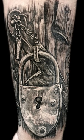 altes schloss tattoo.jpg