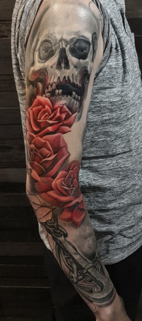 tattooskullsandroses.jpg