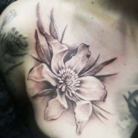 tattoo blume.jpg